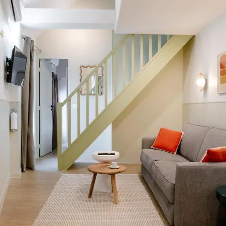 Babylon Popincourt Apartment *