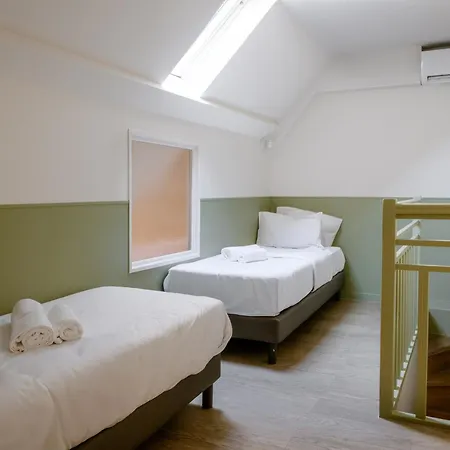 Babylon Popincourt Apartment *